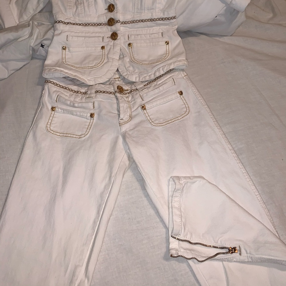 Marciano denim pants with gold zipper on bottom